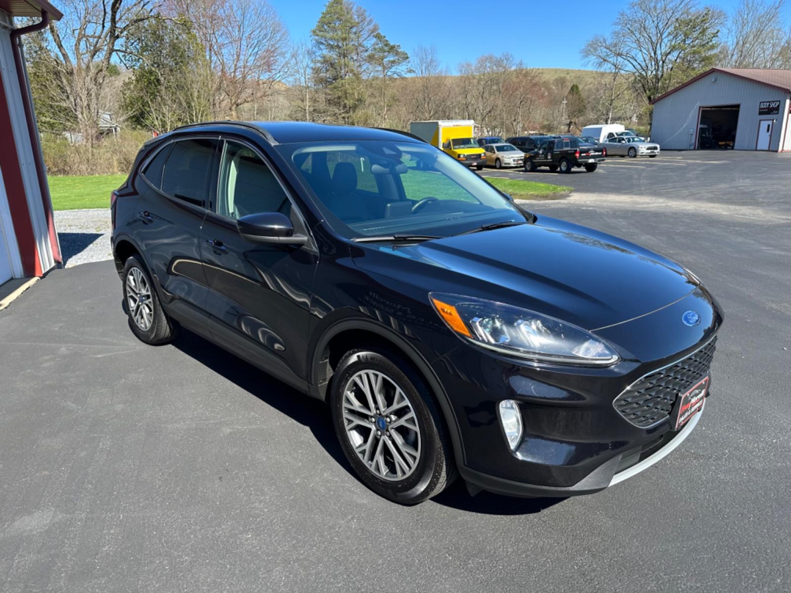 2020 Black Ford Escape (1FMCU9H9XLU) with an 4 engine, automatic transmission, located at 8464 Route 219, Brockway, PA, 15824, (814) 265-1330, 41.226871, -78.780518 - Clean, well taken care of 2020 Ford Escape SEL 4wd with leather interior, 4 cylinder engine, air condition, power widows and locks, power/heated seats, factory alloys and much more. Serviced and warranty. - Photo #20